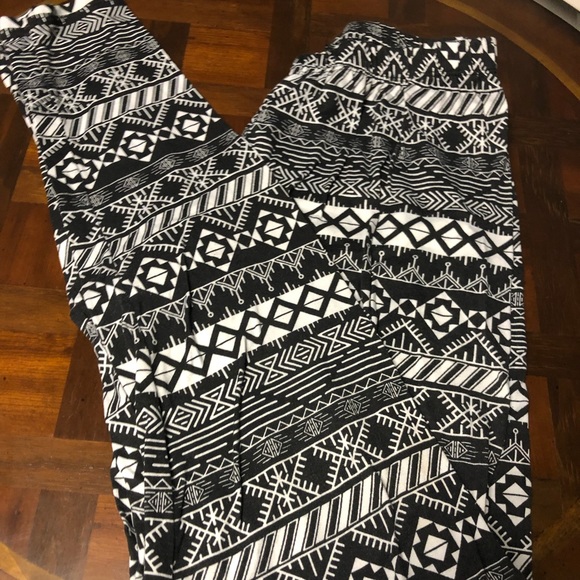 Medium waisted Capris - Picture 5 of 6